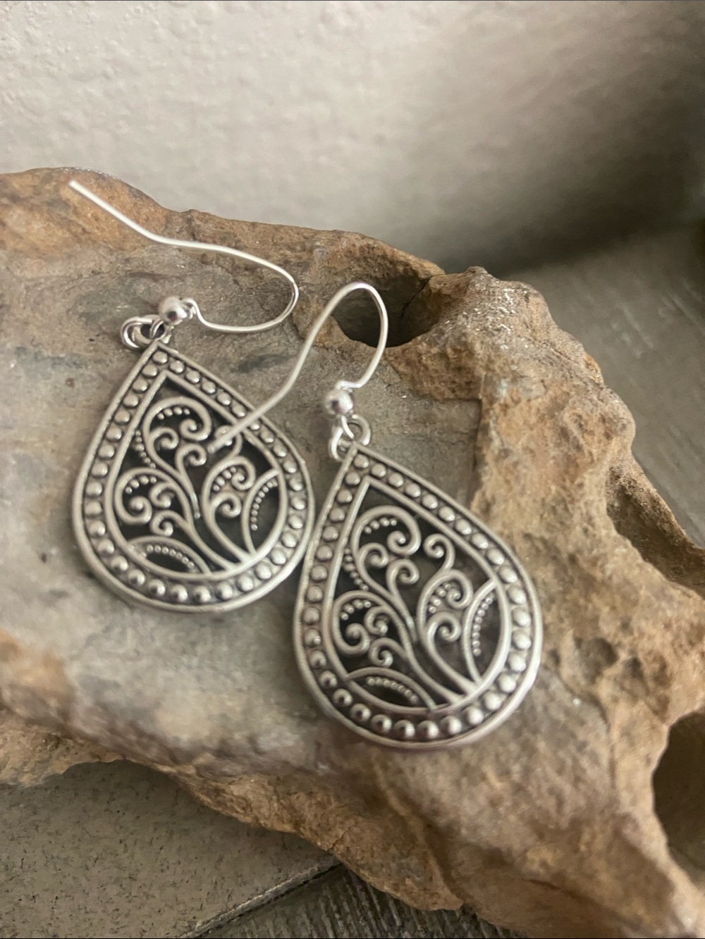 5/$10❤️❤️❤️NEW Handmade Silver Tone Zinc Alloy Filigree Drop Dangle Earrings